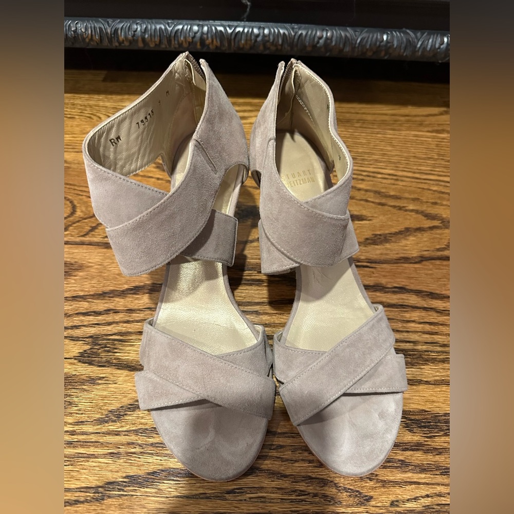 Stuart weitzman suede heels